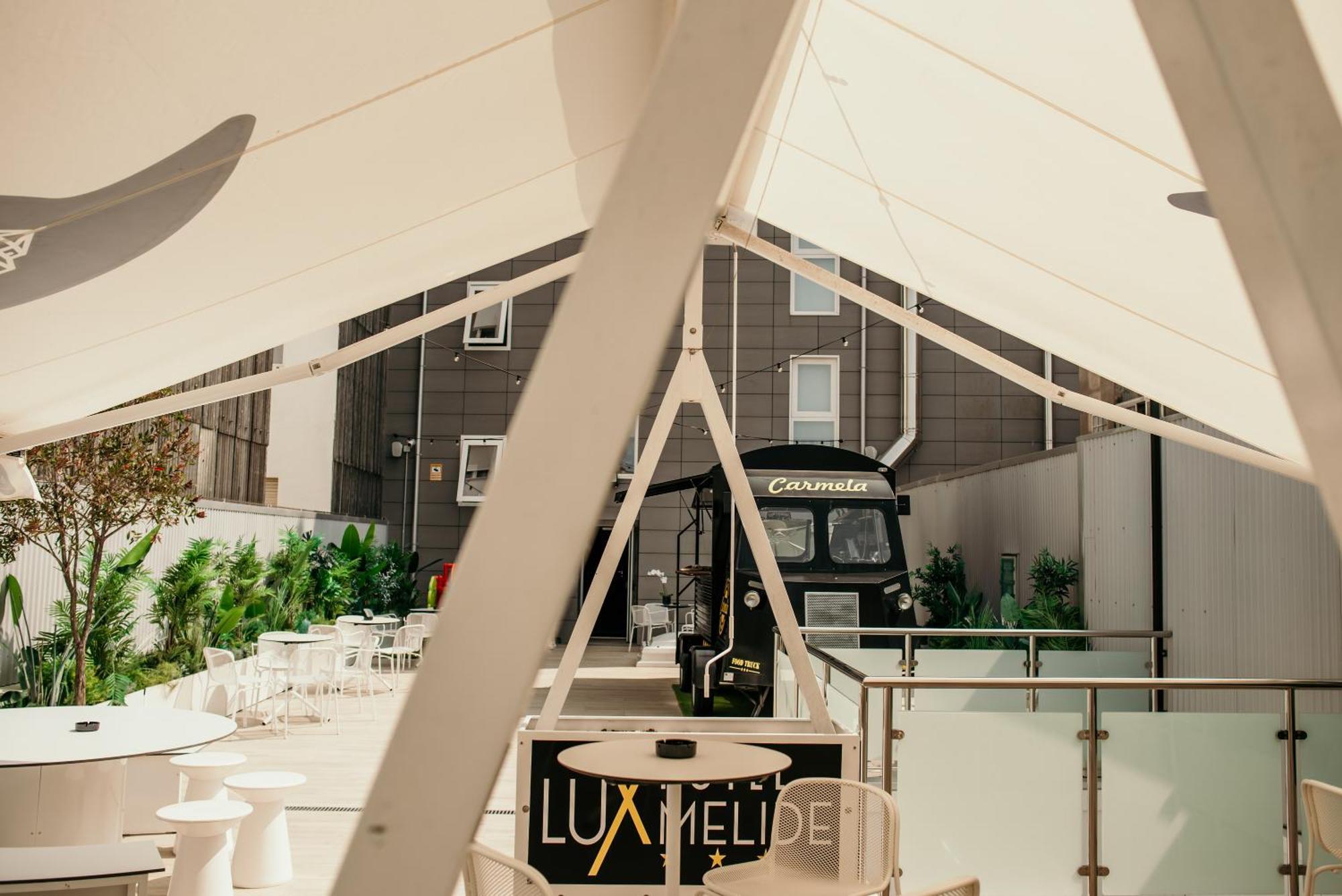 Hotel Lux Melide Extérieur photo