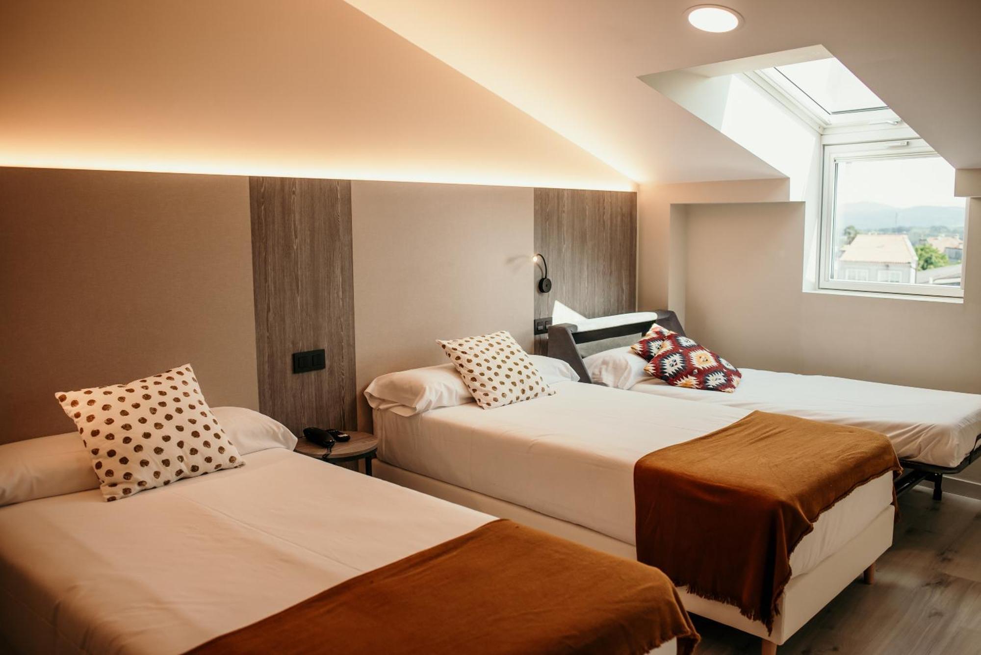 Hotel Lux Melide Extérieur photo